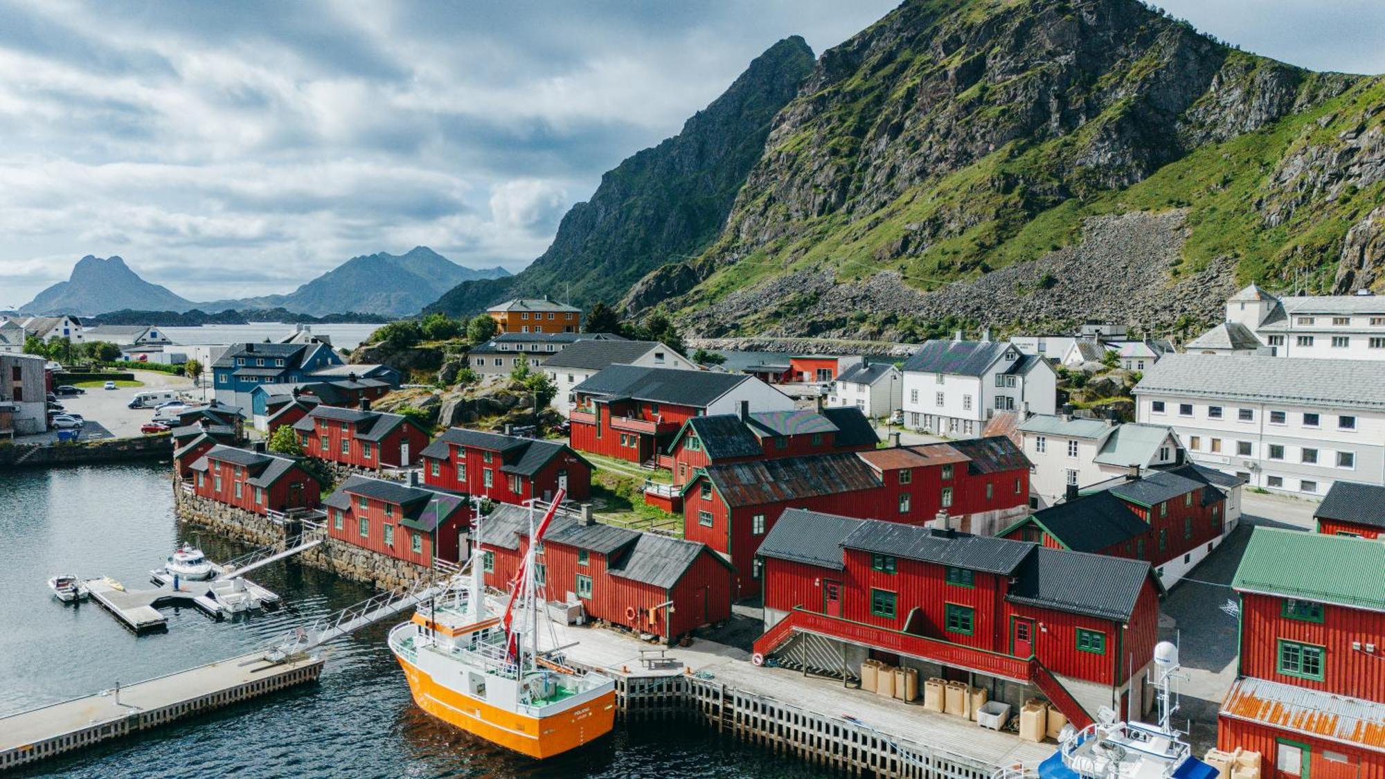 Live Lofoten Hotel Stamsund Exterior photo